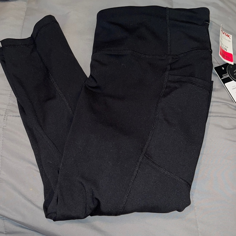 NWT Women’s Yoga Capri